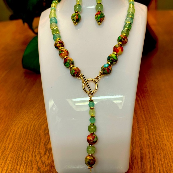 Necklace and matching earrings - Picture 1 of 4